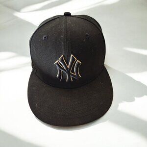 New Era 59FIFTY NY Yankees Fitted Hat Black Gold Size 7 ½ ‘08 MLB Cap